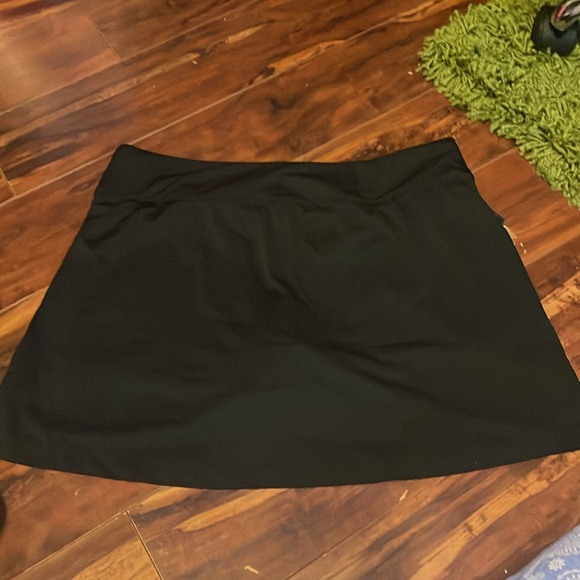 nike skirt - Picture 3 of 4